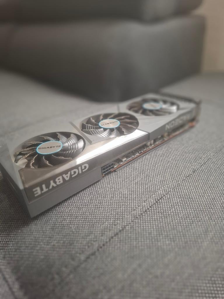 GIGABYTE AMD Radeon RX 6600 XT EAGLE 8G Grafische kaart, DisplayPort, GDDR6, PCI-Express 4, Ophalen of Verzenden