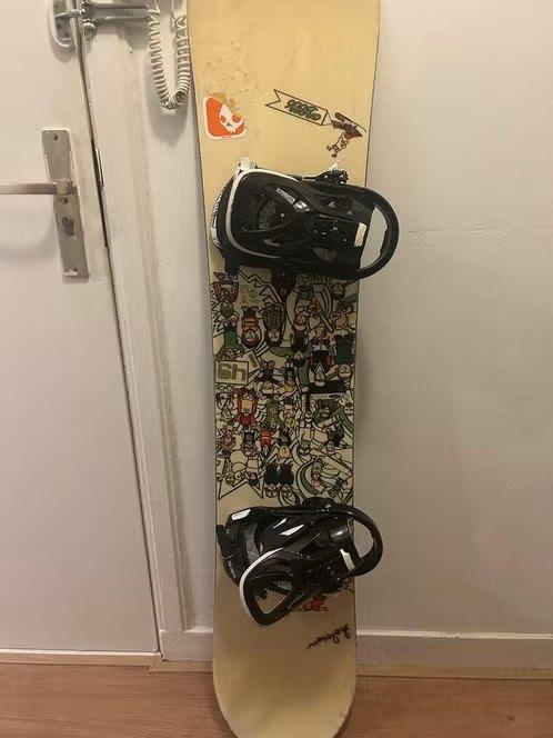 Salomon vrouwen Snowboard - Gebruikt, Sport en Fitness, Snowboarden, Ophalen, Gebruikt, Board