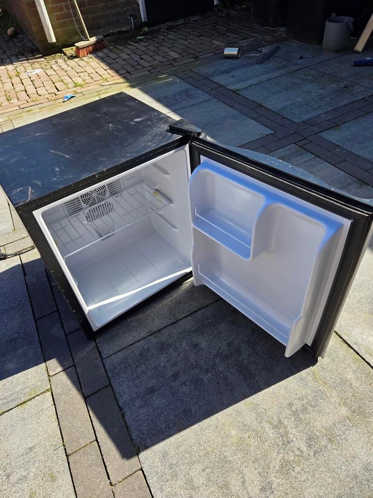 Camping koelkast, Witgoed en Apparatuur, Koelkasten en IJskasten, Ophalen, Zonder vriesvak, Minder dan 75 liter, Minder dan 45 cm