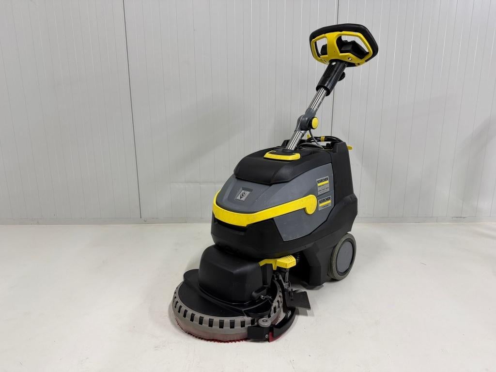 KARCHER SCHROBMACHINE BD 38/12 C Bp Pack, Ophalen of Verzenden, Zo goed als nieuw, Schrobmachine
