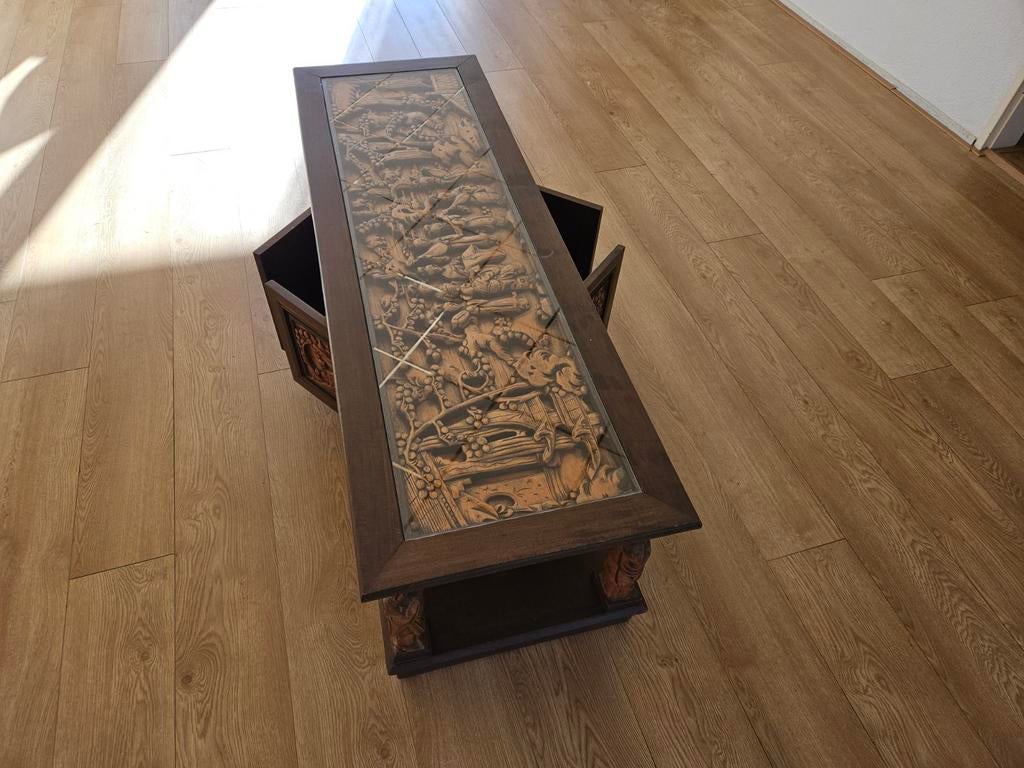 Unieke hout gesneden salontafel, Huis en Inrichting, Ophalen