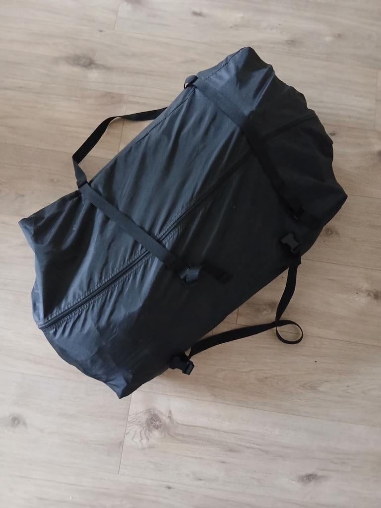 Opblaasbare tent.      GERESERVEERD, Caravans en Kamperen, Ophalen of Verzenden