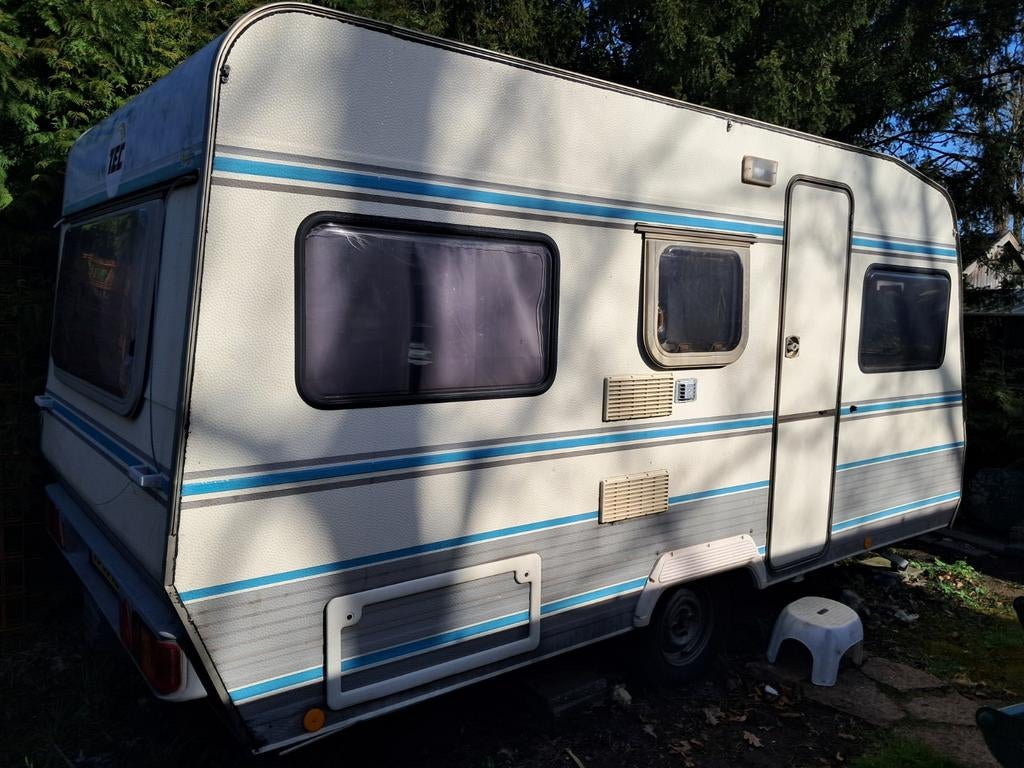 Speel/ festival caravan, Rondzit, Particulier, Luifel, Tot en met 4