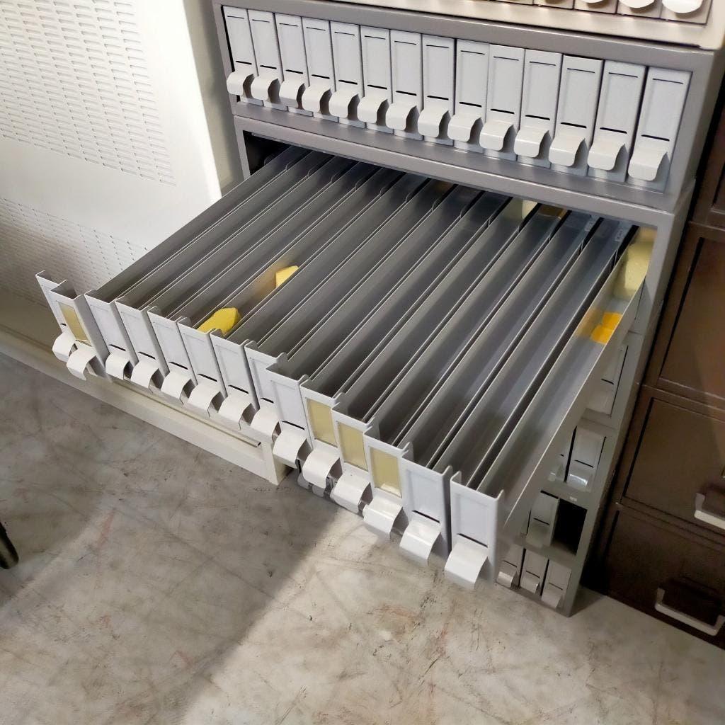 Vintage ladekast met 6x14 kleine laadjes voor opslag dia`s, Ophalen, Gebruikt, 5 laden of meer, Minder dan 100 cm