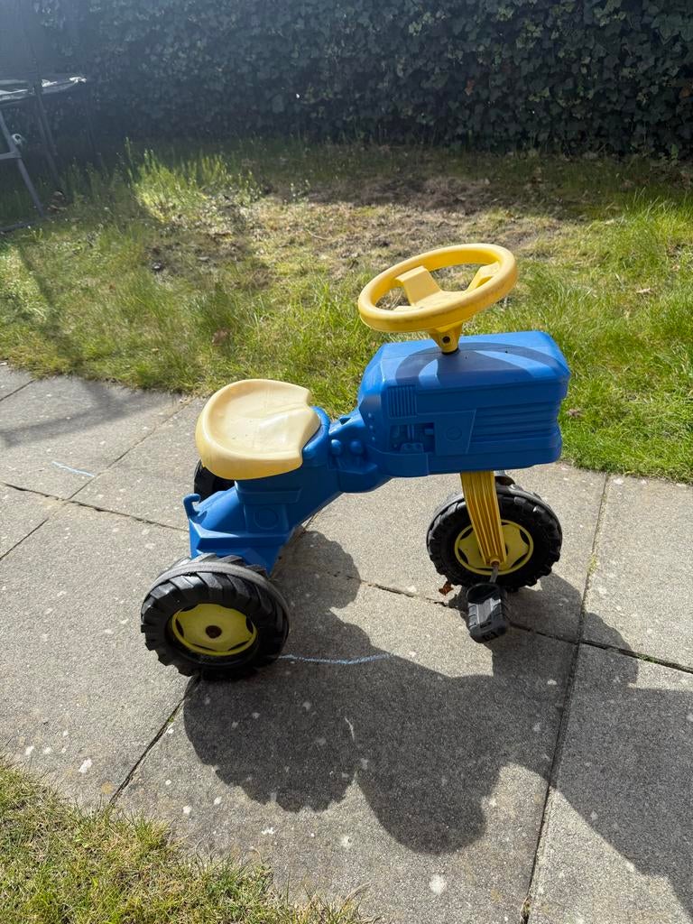 Blauwe traptractor met haakje voor kar - Buitenspeelgoed, Kinderen en Baby's, Speelgoed | Buiten | Voertuigen en Loopfietsen, Ophalen