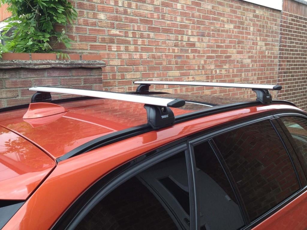 Thule Wingbar dakdragers BMW 3 serie, 2 serie en X & I, Auto diversen, Dakdragers, Ophalen