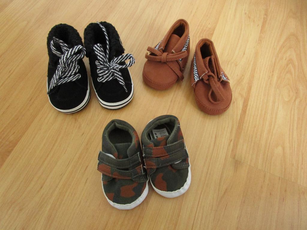 Drie paar stoere baby schoentjes maat 17/18, Kinderen en Baby's, Babykleding | Schoentjes en Sokjes, Schoentjes, Ophalen of Verzenden