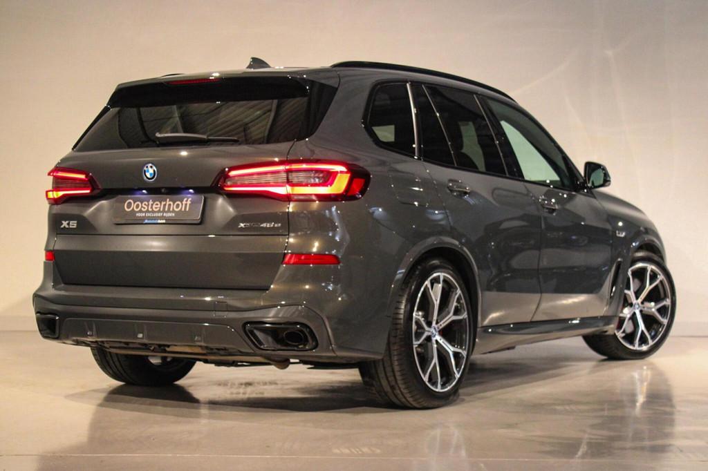 BMW X5 xDrive45e High Executive M-sport PANO|LUCHT|MASSAGE, Gebruikt, 394 pk, Leder, Vierwielaandrijving