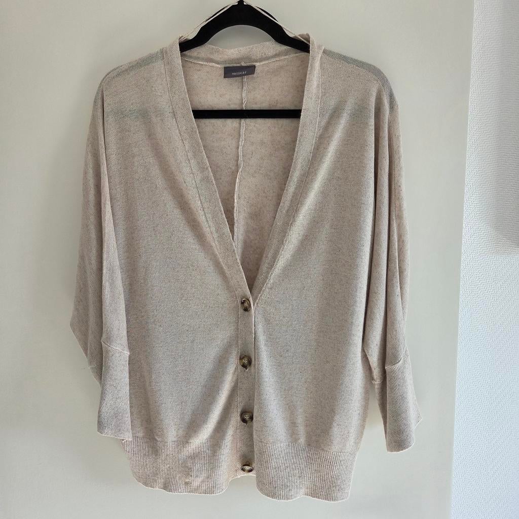 Nieuw C&A damesvestje, Kleding | Dames, Blouses en Tunieken, Maat 38/40 (M), Beige, Nieuw, Ophalen of Verzenden