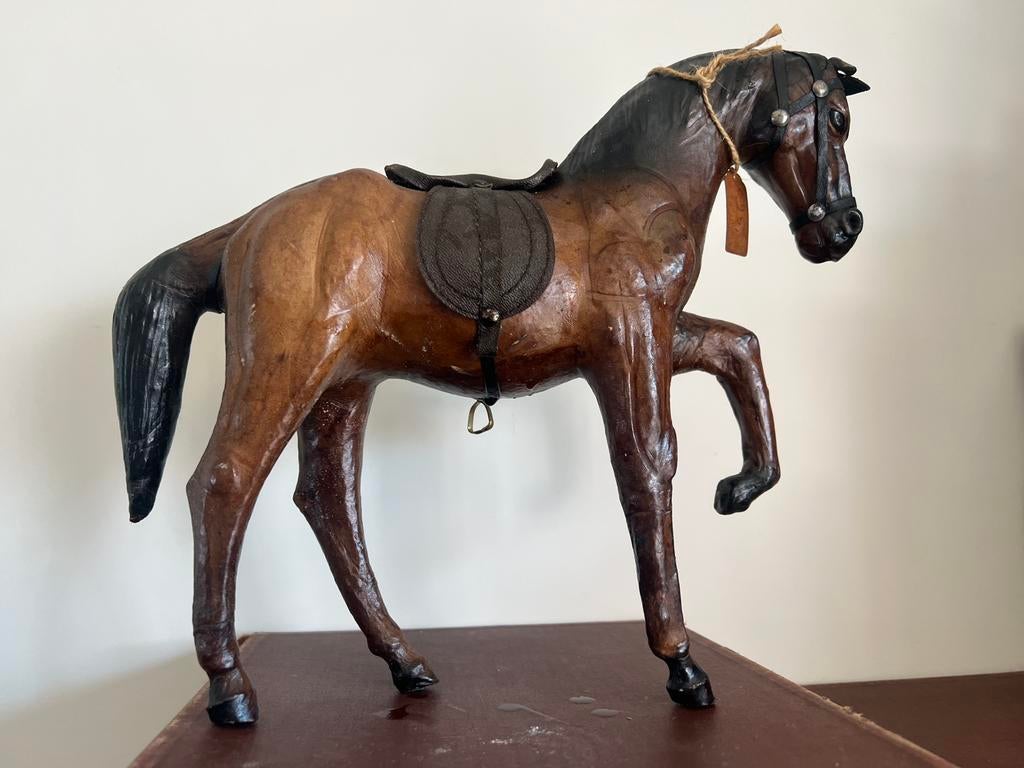 OUD PAARDJE VAN  LEER, Ophalen of Verzenden