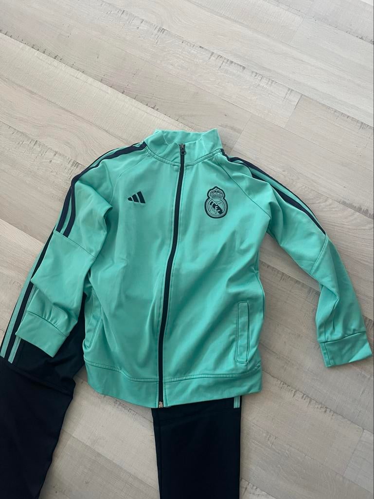 Trainingspak Adidas Real Madrid 140-152, Kinderen en Baby's, Verzenden, Gebruikt, Jongen