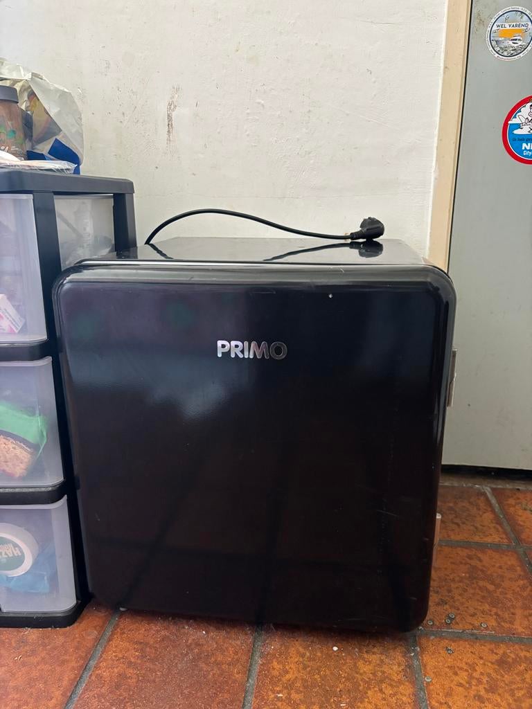 Mini koelkast Primo, Witgoed en Apparatuur, Koelkasten en IJskasten, Ophalen, Met vriesvak, Minder dan 45 cm, Minder dan 85 cm