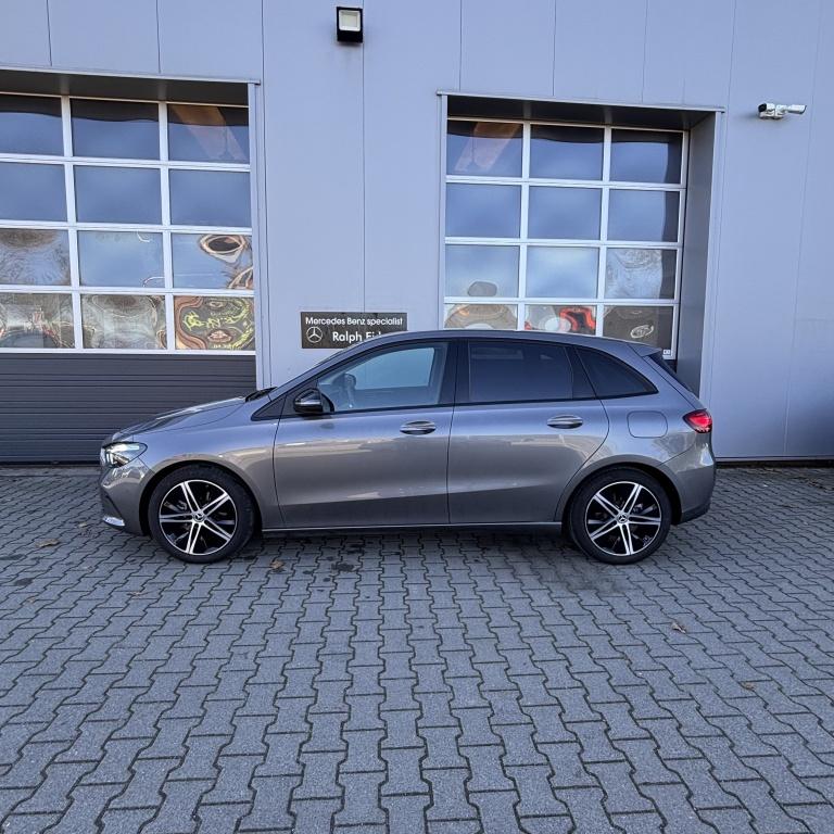 Mercedes-Benz B-Klasse B 200 (247.087) (bj 2025, automaat), Auto's, Mercedes-Benz, 1490 kg, Gebruikt, 4 cilinders, 163 pk