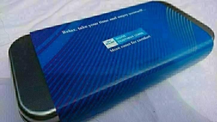 KLM world business class Amenity Kit blikje Somo NIEUW, Ophalen of Verzenden, Nieuw, Overige typen