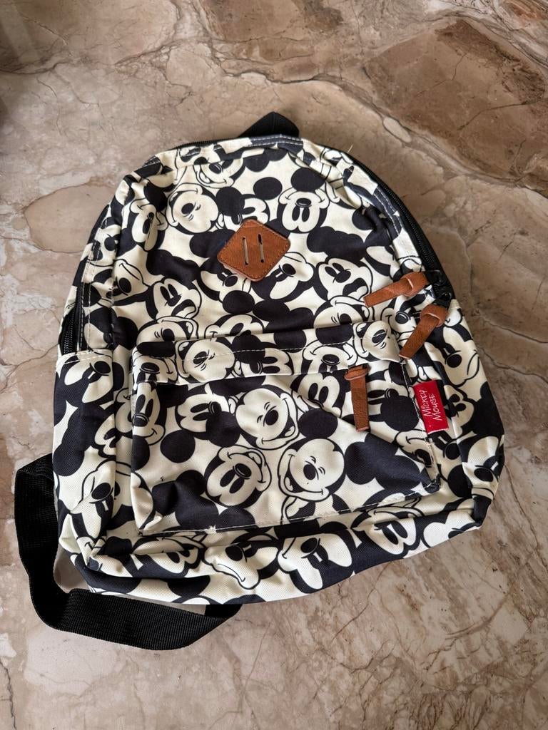 Mickey Mouse rugtas zwart-wit, Gebruikt, Disney of Dora, 25 tot 40 cm, Ophalen of Verzenden