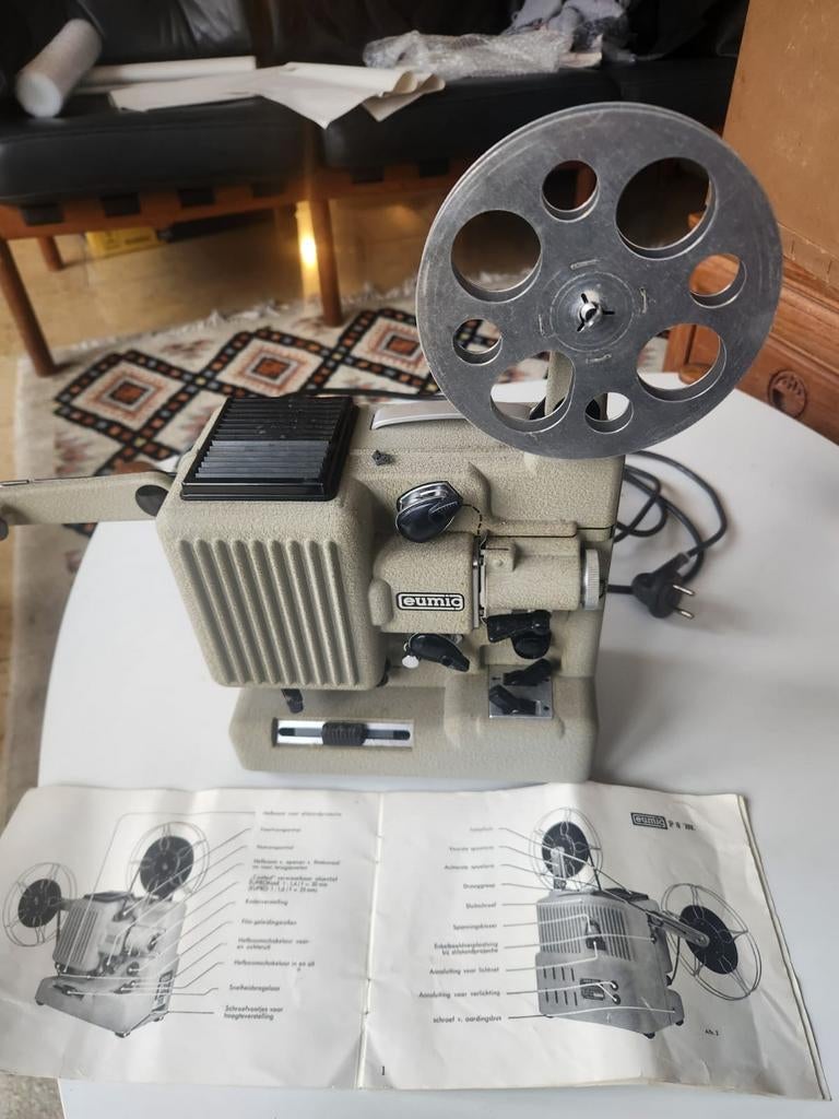 Eumig P8m Super 8 Filmprojector met originele doos, Ophalen of Verzenden, Eumig, Overige resoluties, Gebruikt
