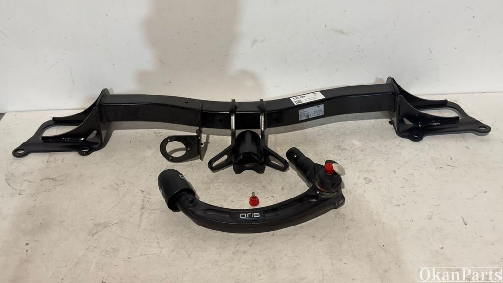 Tesla Model 3 trekhaak 1670111-00-C, Info@fabrikant.eu, Fabrikantstraat 1
1000 AA  Amsterdam, NL, Ophalen of Verzenden, Achter