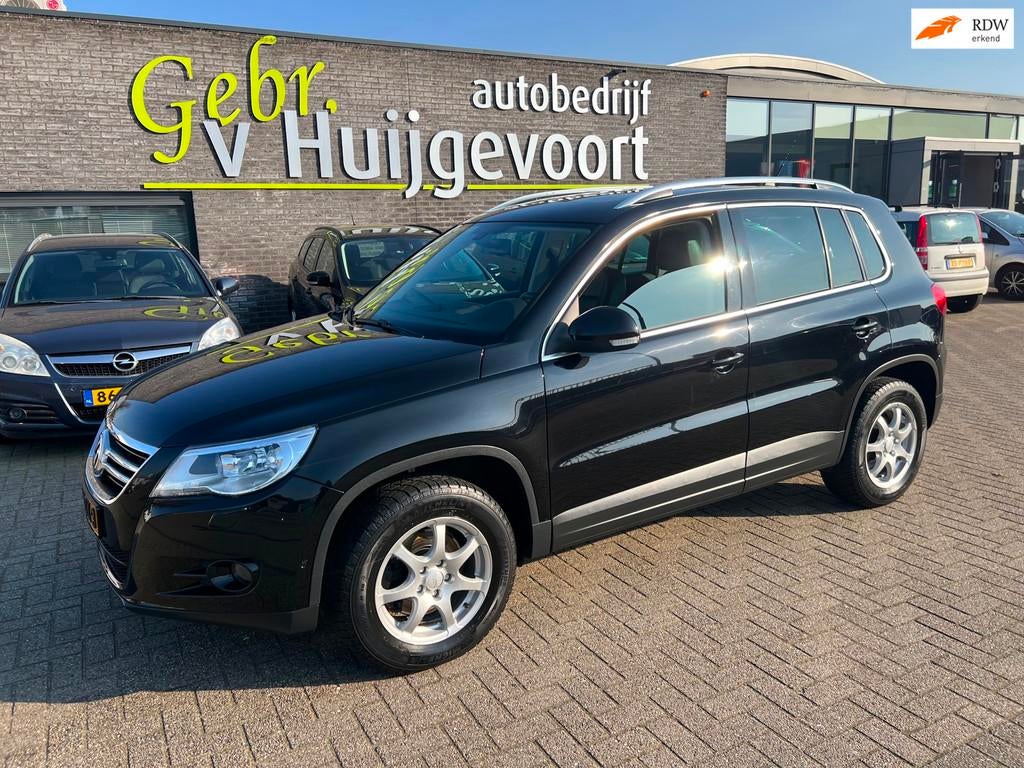Volkswagen Tiguan 2.0 TSI Track&Field 4Motion, Automaat, Gebruikt, Zwart, 4 cilinders