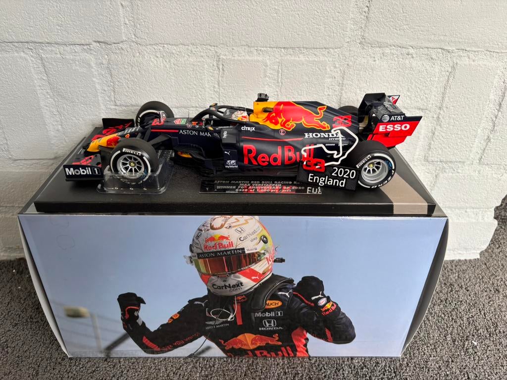 Max verstappen RB16 winner 70th anniversary 1:18 model, Verzamelen, Ophalen of Verzenden, Zo goed als nieuw, Formule 1