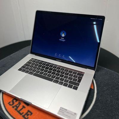 MacBook Pro 2016 i7 15-inch | Nieuwstaat, Ophalen of Verzenden, Zo goed als nieuw