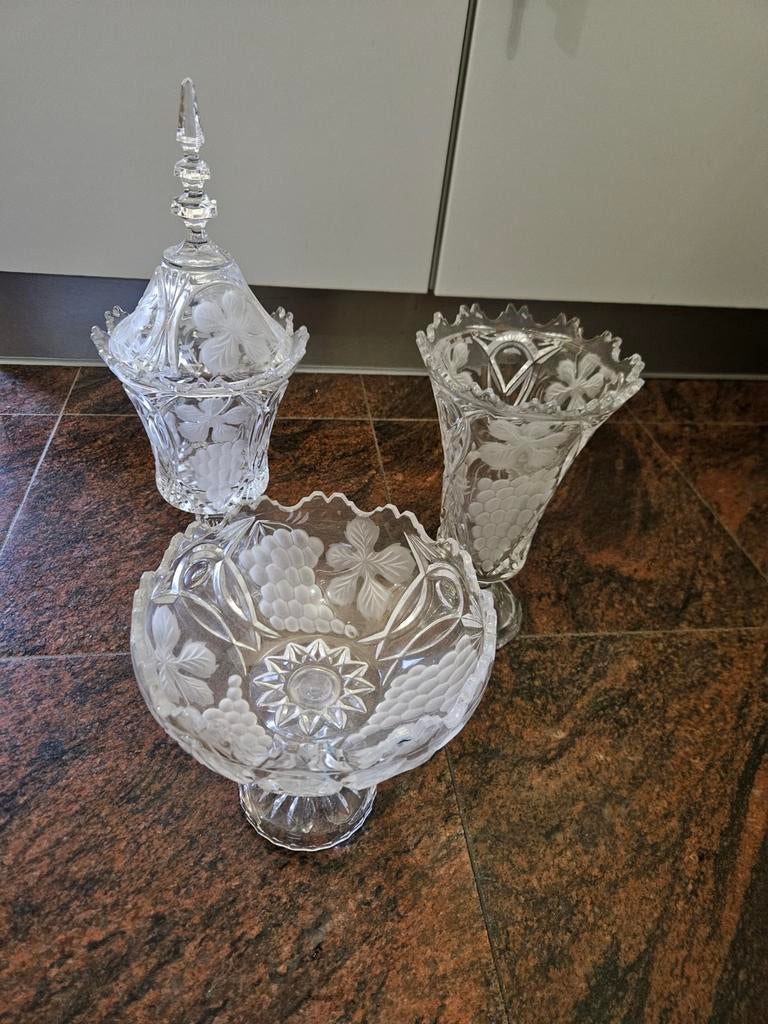 Prachtige Kristallen Set: Schalen en Vaas met Druivenmotief, Antiek en Kunst, Ophalen of Verzenden
