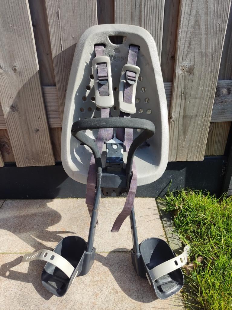 Yepp fietszitje voor kinderen - grijs, Fietsen en Brommers, Fietsaccessoires | Fietsstoeltjes, Ophalen, Yepp, Voorzitje, Gebruikt