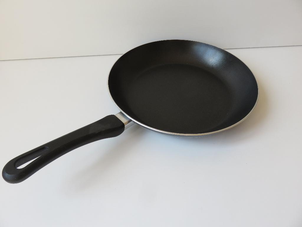 koekepan, koekenpan 28 cm, Huis en Inrichting, Keuken | Potten en Pannen, Ophalen of Verzenden, Gebruikt, Koekenpan of Braadpan