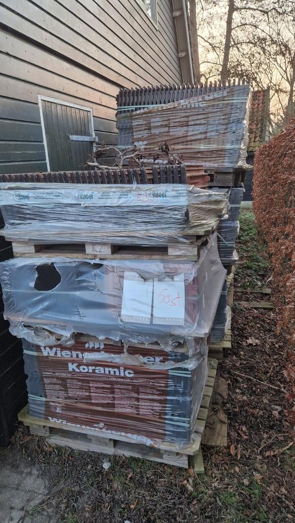 Koramic Actua 10 EB Zwart Edel-engobe 960 stuks, Doe-het-zelf en Verbouw, Dakpannen en Dakbedekking, Ophalen, Steen of Klei, Zwart