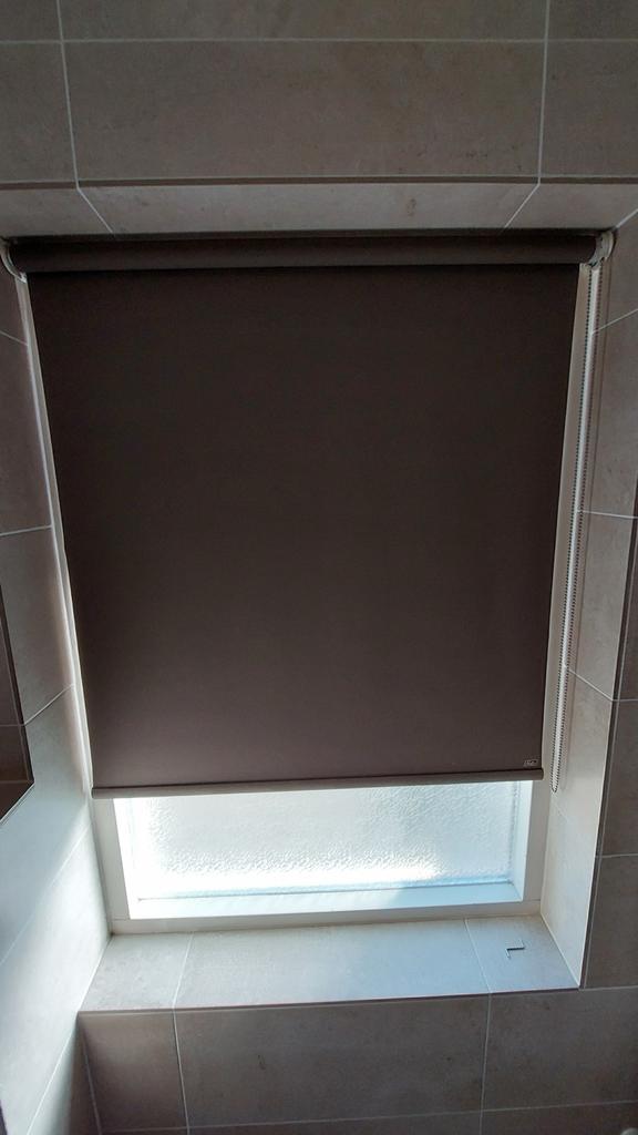 Luxaflex rolgordijn, verduisterend, Gebruikt, Bruin, 100 tot 150 cm, 50 tot 100 cm