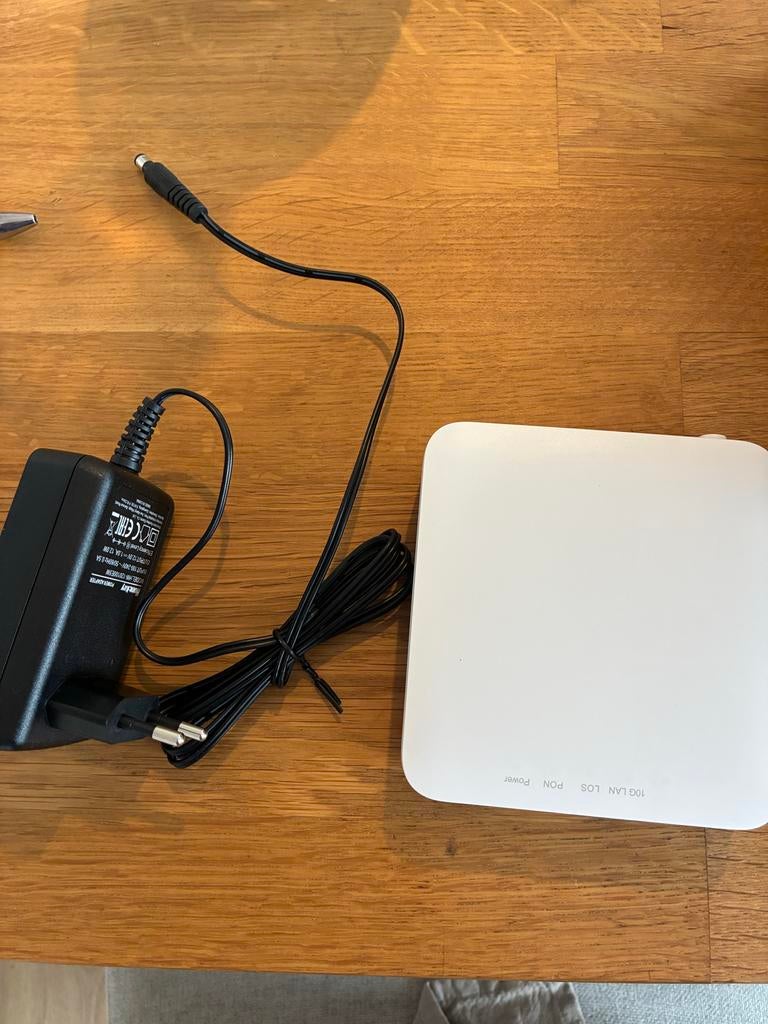 Nieuwe Huawei OptiXstar HN8010Ts-20 XGS-PON Terminal, Ophalen, Nieuw, Router met modem