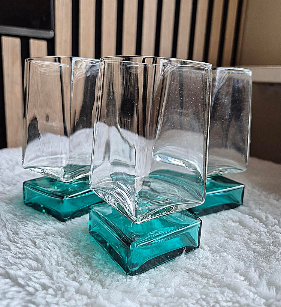 3 Luigi Bormioli Light & Music Monet glazen op groene voet, Ophalen of Verzenden, Zo goed als nieuw, Overige typen