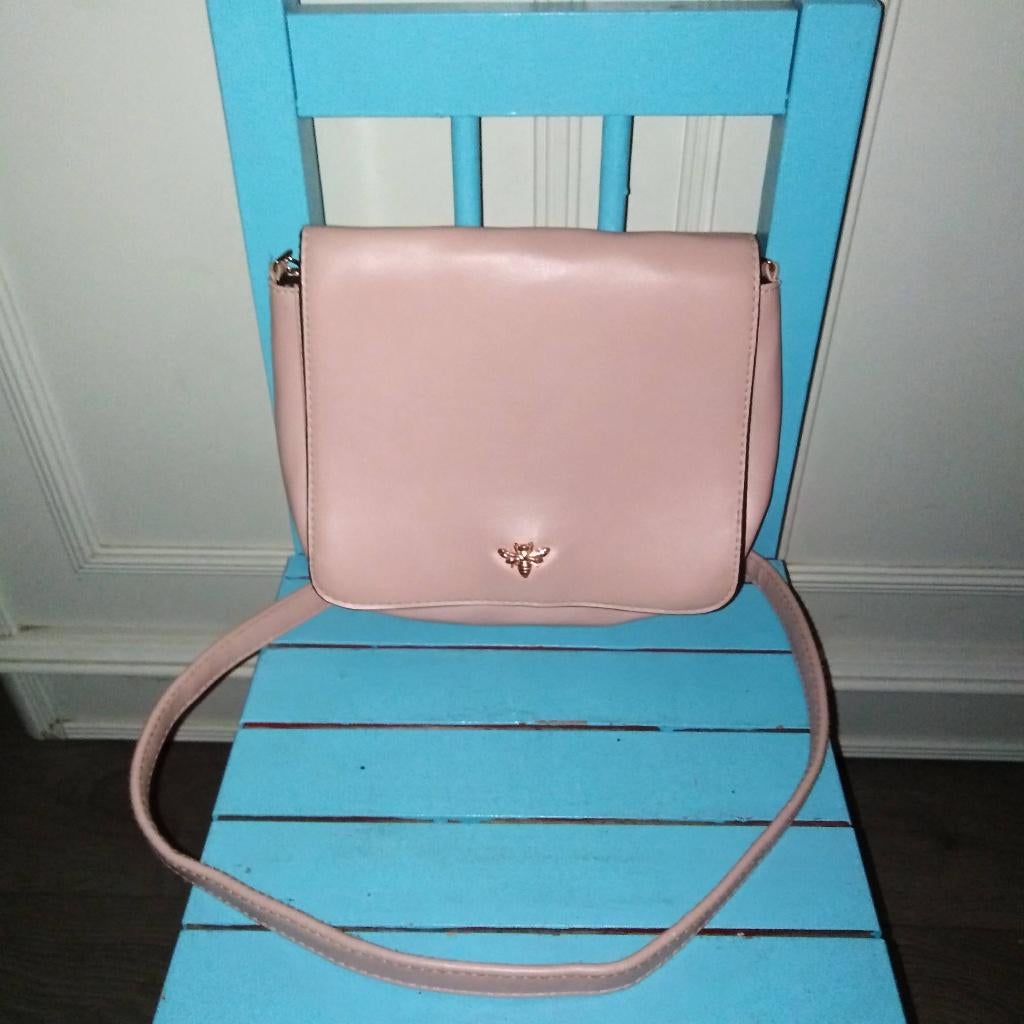 Leuk roze handtasje met honingbij als sluiting, Ophalen, Gebruikt, Roze, Handtas