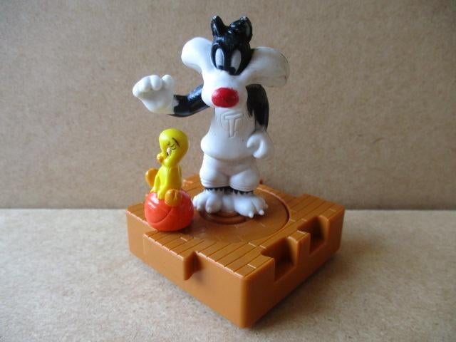 adv10639 looney tunes op voetstuk 4, Ophalen, Looney Tunes, Gebruikt, Beeldje of Figuurtje