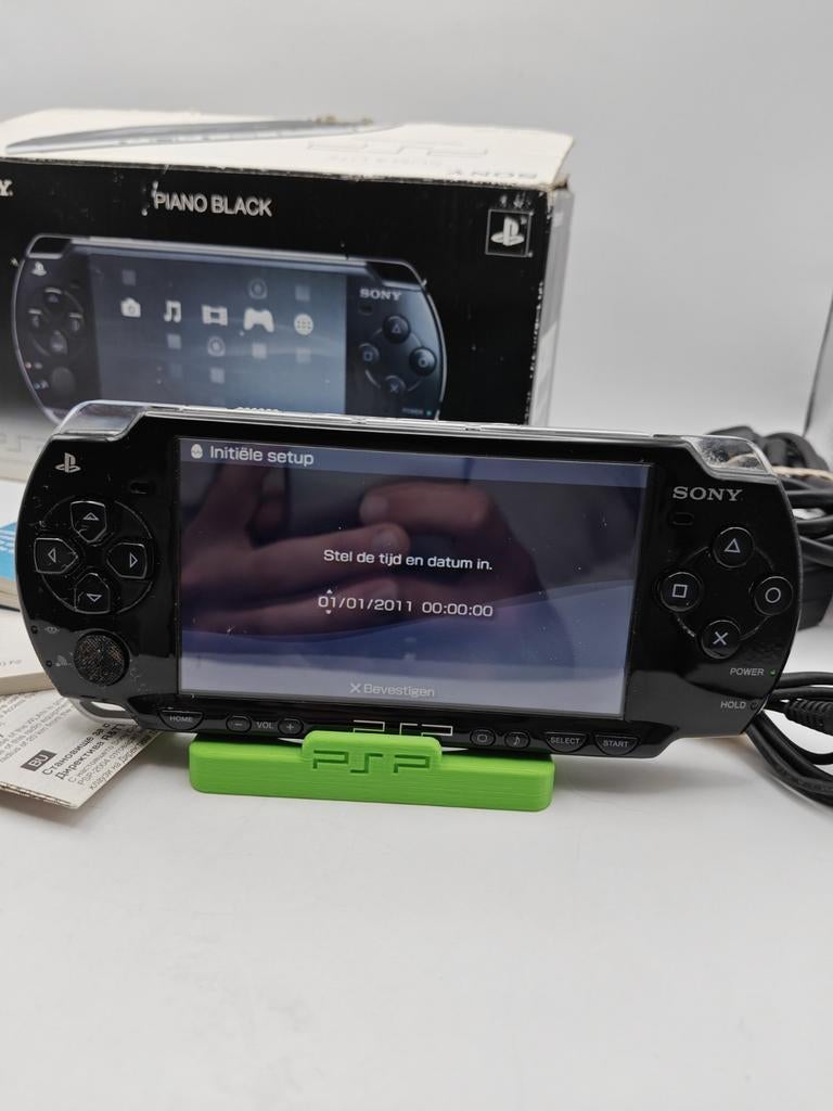 Sony PSP 2004 Piano Black CIB, Spelcomputers en Games, Spelcomputers | Sony PSP, Gebruikt, Sony Europe B.V., Taurusavenue 16-32, 2132LS Hoofddorp, Netherlands