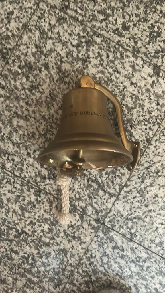 Prachtige scheepsbel, Ophalen, Koper