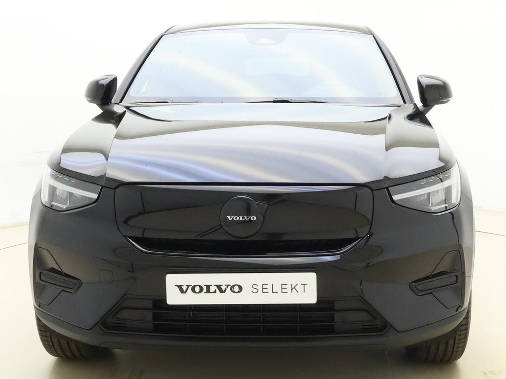 Volvo EC40 Extended Range Plus Black Edition / MY26 / NUBUCK, Auto's, Volvo, Achterwielaandrijving, 82 kWh, Zwart, 1500 kg