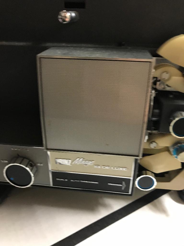 filmprojector, Verzamelen, Fotografica en Filmapparatuur, Ophalen of Verzenden, 1940 tot 1960, Projector