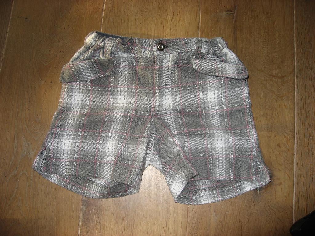 leuke wolmix geruite wintershort, mt 140, Verzenden, Zo goed als nieuw, Meisje, Broek