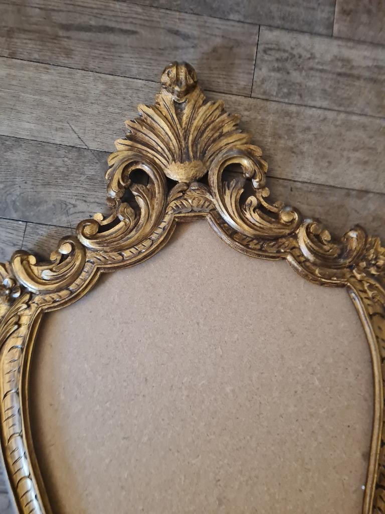 Zeer oude houten lijst met kuif, Huis en Inrichting, Woonaccessoires | Lijsten, Heikant 21 Kaatsheuvel, Belle Vieille Brocante