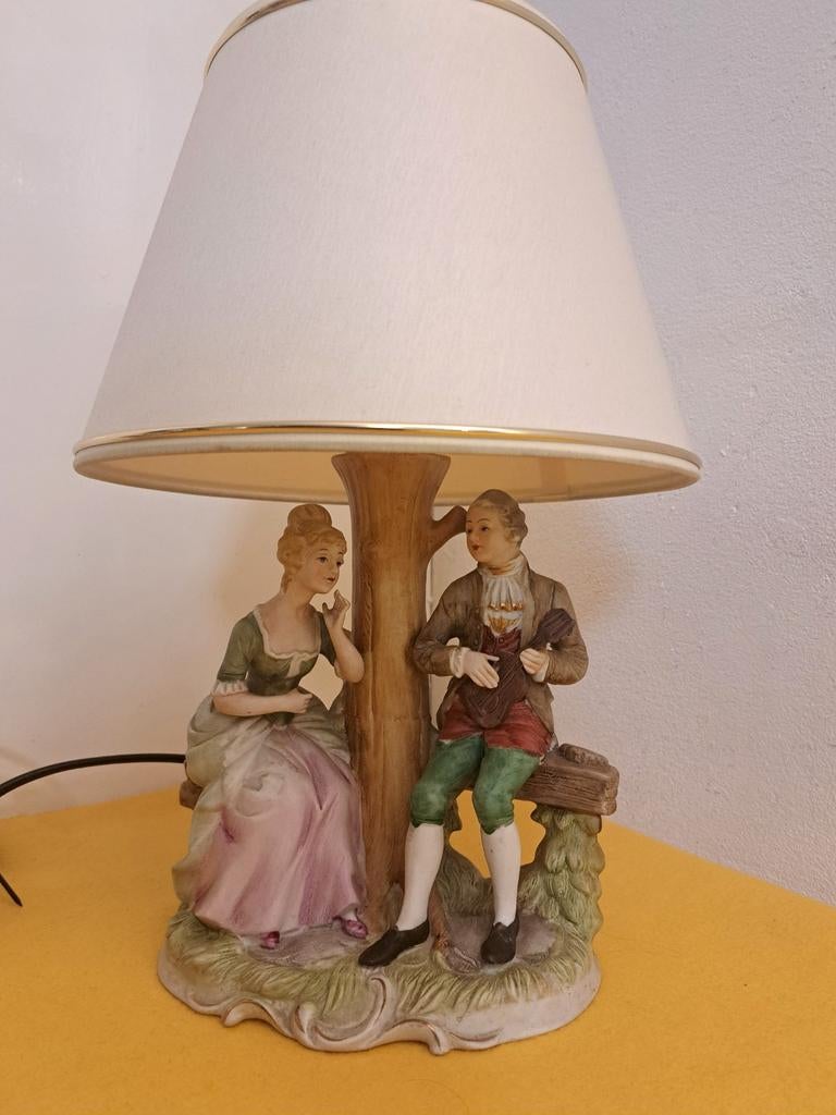 Antieke Oude Porseleinen Beeld Schemerlamp Lamp Porselein, Huis en Inrichting, Lampen | Tafellampen, Ophalen of Verzenden, Zo goed als nieuw