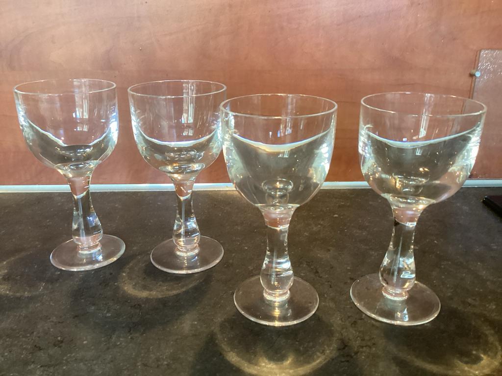 Set van 4 antieke kristallen wijnglazen, Antiek en Kunst, Antiek | Glas en Kristal, Ophalen of Verzenden