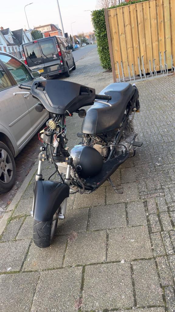 125cc Scooter, Ophalen, Gebruikt, Benzine