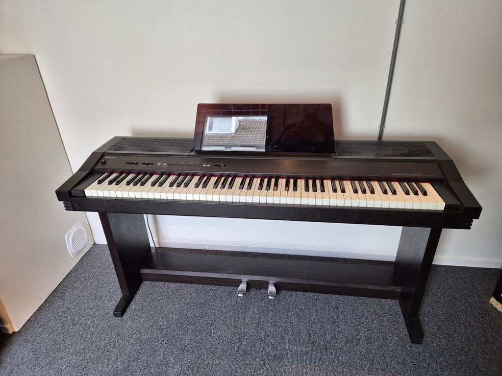Roland piano 3000 digitale piano, Muziek en Instrumenten, Piano's, Ophalen, Gebruikt, Zwart