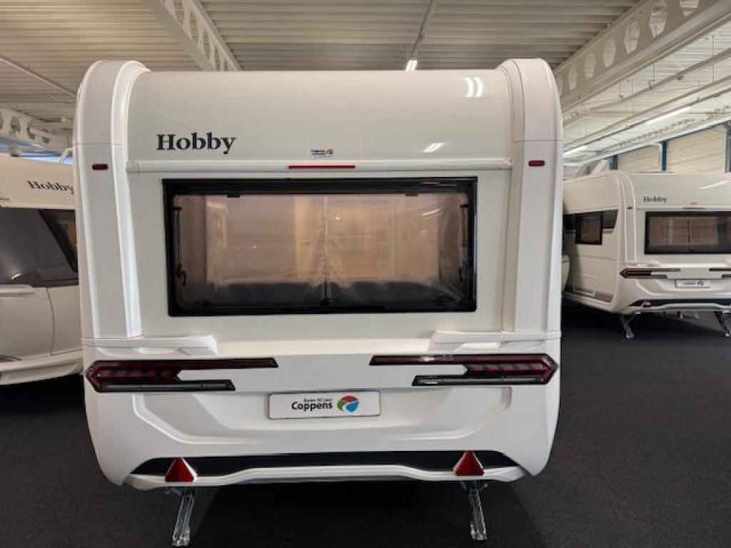 Hobby De Luxe 460 UFE 2026 BLACKLINE ACTIE!!!, Standaardzit, Bedrijf, Schokbreker, 5 tot 6 meter