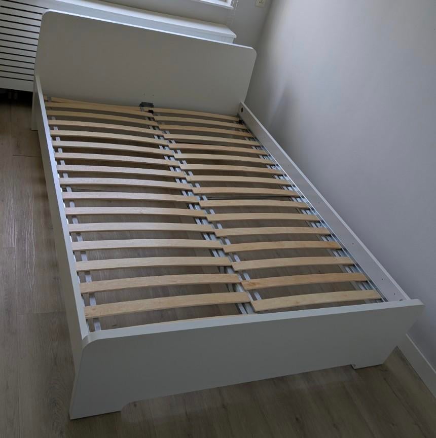Ikea Bedframe 140x200, white, Ophalen, Wit, Tweepersoons, 140 cm