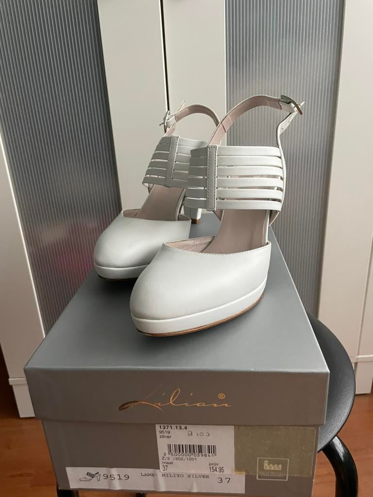 Schoenen hakjes wit Lilian mt 37, Ophalen of Verzenden, Nieuw, Wit