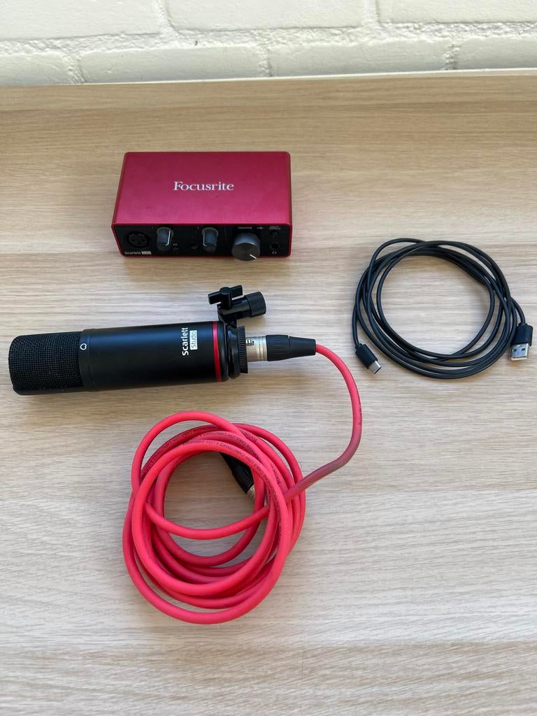 Focusrite Scarlett Solo 3rd Gen met microfoon, Ophalen, Gebruikt, Studiomicrofoon