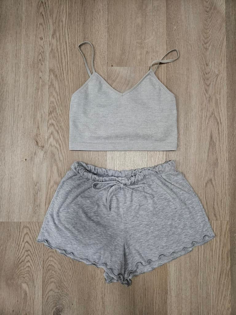 Grijze pyjama set Primark, Kleding | Dames, Primark, Verzenden, Zo goed als nieuw, Maat 36 (S)
