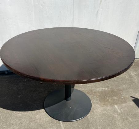 1 stuk luxe horeca restaurant eetkamer tafel rond 130 eiken, Ophalen