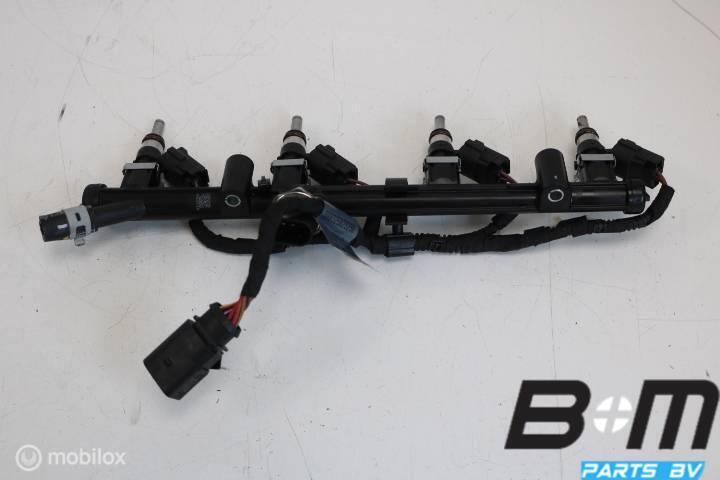 Brandstofrail met verstuivers VW Arteon 06K133681C, Gebruikt